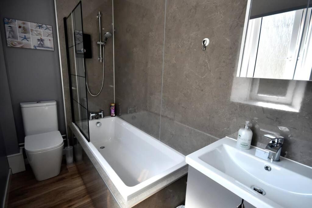 Angus House, 2 Bedroom House, Thurso, Nc500 Route Exterior photo